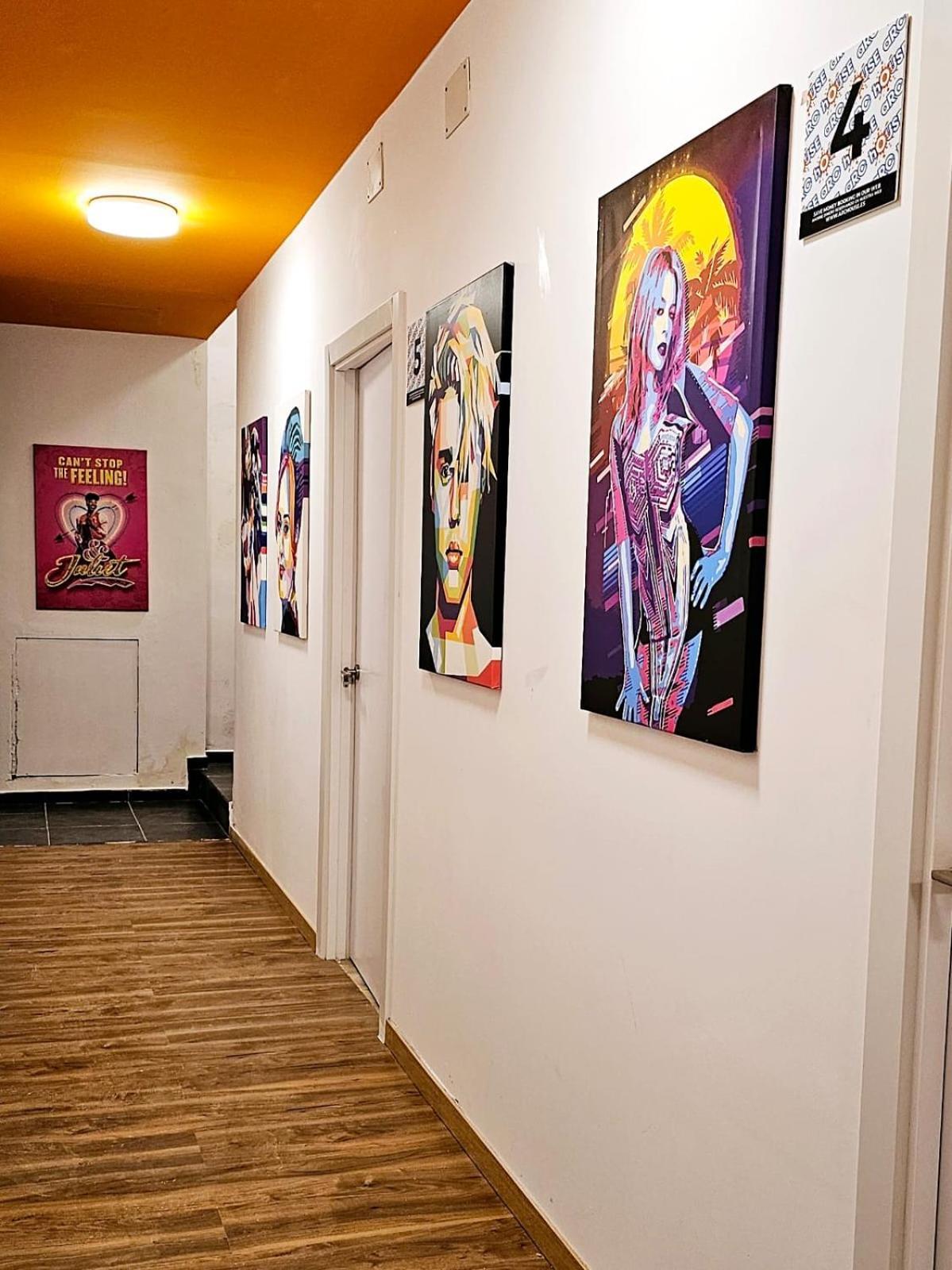 Arc House Pop Art Vandrehjem Madrid Eksteriør billede